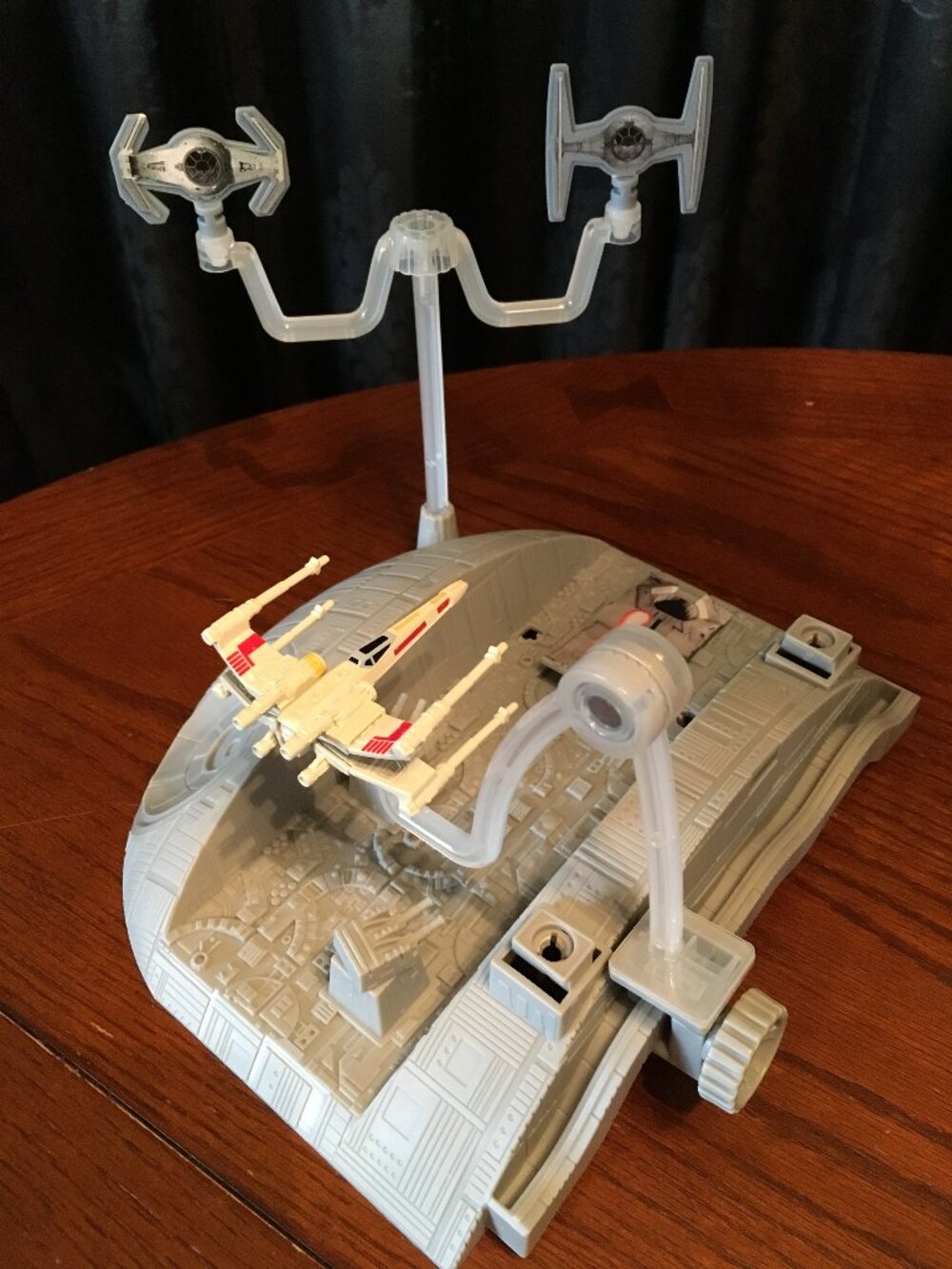 Star Wars Hot Wheels Starships Mattel DEATH STAR TRENCH RUN X-Wing Fighter